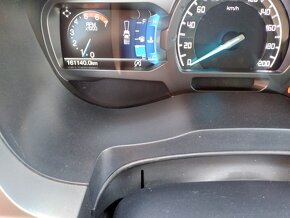 FORD RANGER 2.2 TDCI KIMITED 4x4 MANUÁL - 12