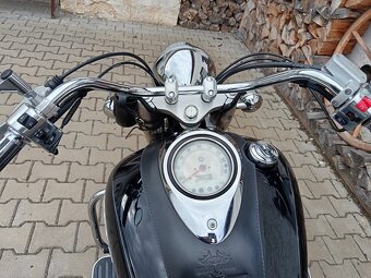 YAMAHA XVS 1100 DragStar Classic - 12