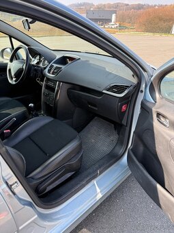 Peugeot 207, 1,4i, NOVÁ STK + servis - 12