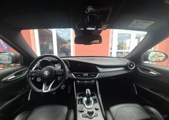 Alfa Romeo Giulia 2.0 Veloce 206 kW (ODPOČET DPH) - 12