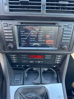 BMW E39 525i Touring - 12