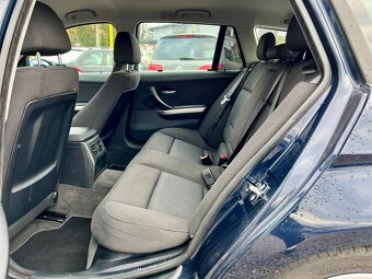 BMW 320i 110 kW Výhřevy,Klima,Alu,Stav - 12