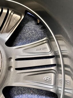 5x114,3 R18 originál disky Hyundai IX35 - ET 51 - 12