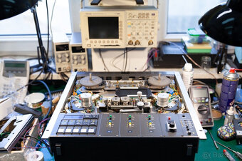 STUDER A810 KOMPLETNÍ TOP + LED MĚŘIČ VU - 12