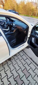 Peugeot 308 GT SW 2.0 HDI S&S EAT8 2018 rok - 12