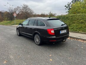 ŠKODA SUPERB 2,0TDI KOMBI L&K, r.v.2012 - 12