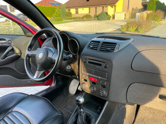 Alfa Romeo 147 GTA 3.2 V6 24V Busso, Manuál - 12
