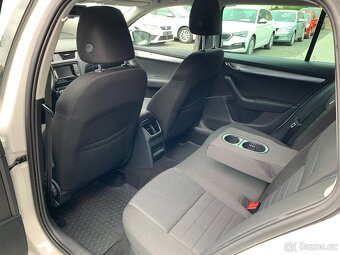 Škoda Octavia III combi 2.0 TDI DSG Elegance r.v.2014 - 12