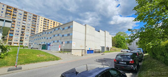 Pronájem bytu 3+1, 72m2, sklepní kóje a garážové stání - 12