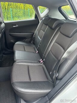 Hyundai I30 2.0CRDI - 12