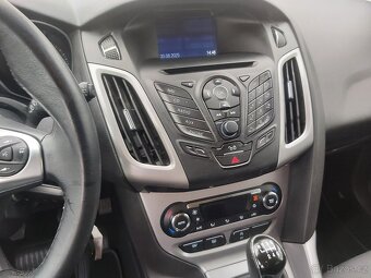 Ford Focus Titanium 1.6 TDCi 77 kw, servis Ford, 2013 - 12