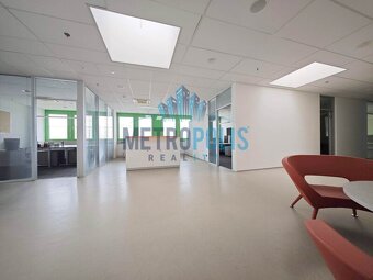 Nabídka pronájmu obchodních prostor Zličín, 700m2 - 12