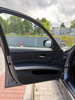BMW e90 330d lci - 12