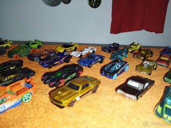 Hot wheels autíčka 36 ks - 12