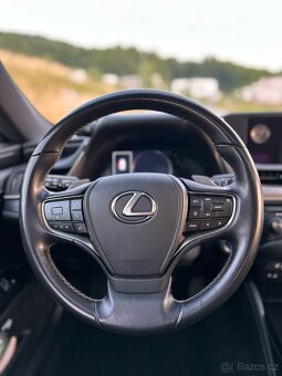 LEXUS ES300h - 12