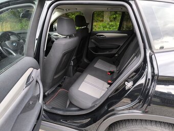 BMW X1 2,0i sDRIVE - 12