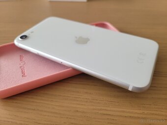 Apple iPhone SE 2020 64GB - 12