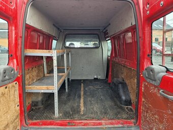 Ford transit 300 L 85 Kw  6 míst, tažné - 12