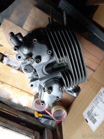 Honda CB 450 DOHC - Díly - Manuál - 12