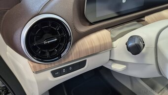 Dongfeng U-Tour 1.5 T Exclusive 7 míst - 12