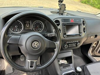 Volkswagen Tiguan 125 kw, rok 2010 - 12