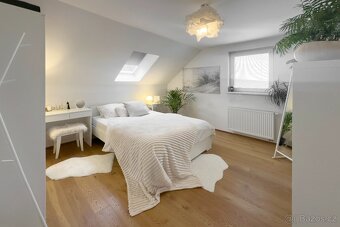 Prodej RD 6+kk_158 m² + garáž, pozemek 475m2, Úvaly u Pha - 12