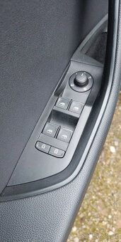 Škoda Superb 2,0 TDi 110kW, výbava Style - 12