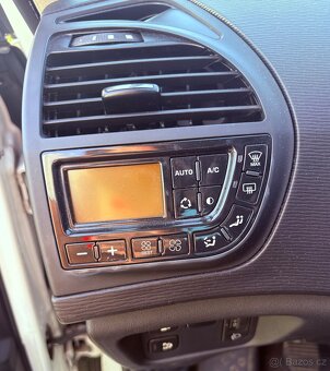 Citroën C4 Picasso,  1.6 benzin, servis. kniha - 12