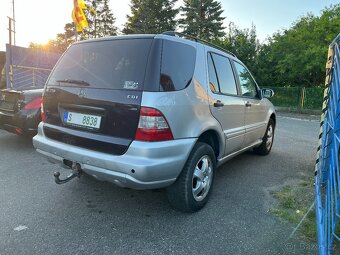 Mercedes Benz ML 270 CDI FACELIFT 120KW rok 2005 - 12