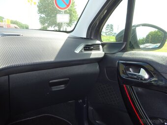 Peugeot 2008 1,6 BlueHDI, GT LINE - 12