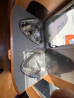 Obytný karavan Adria - 12