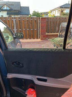 Prodám TOYOTA YARIS 2007 1.3 VVT-i - 12