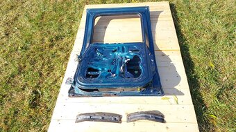 Ford Ranger: Dveře PZ zelené 1tis - 12