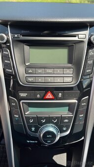 Hyundai i30 combi 1.4i - 12