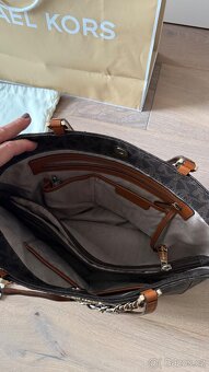 Kabelka Michael Kors - 12
