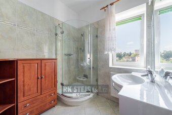 Prodej rodinného domu (207 m2), zahrada 942 m2 - Pacov, Tábo - 12