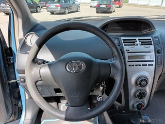 Toyota Yaris 1,3 64kw,KLIMA,KOLA - 12