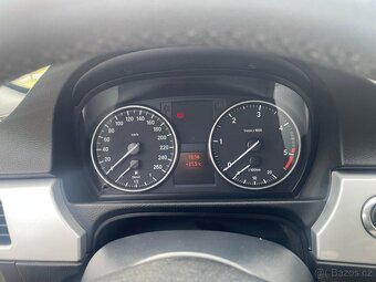BMW 320D 130 KW KUPÉ MAN TEMPOMAT - 12