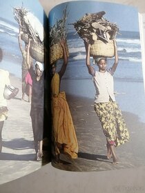 Pavla Jazairiová - 2x  nový cestopis - 12