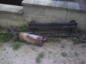 fiat grande punto 12 51 kw rv 7-11 140 000km. - 12