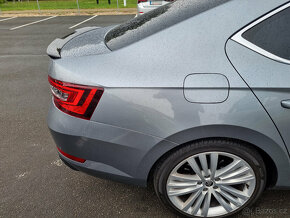 SKODA SUPERB 3 spoiler RS kridlo lipko na kufor - 12