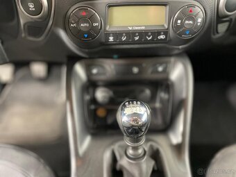 Hyundai ix35-1,6GDi-99kw-druhý majitel v ČR-prav servis - 12