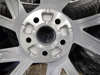 Nová zimní sada alu kol ŠKODA Scala R18 - 12