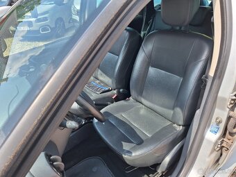 Dacia Duster 1.5 DCi 79KW Tažné, Klima + Zim. kola , 1xMajit - 12