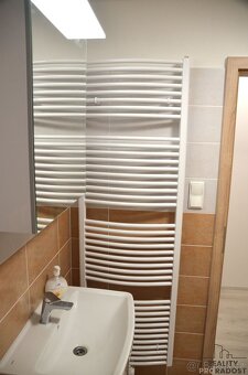 Pronájem novostavby bytu 1+kk s balkonem v centru Olomouce,  - 12