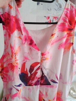 Elegantní krásné midi šaty 40 - 12