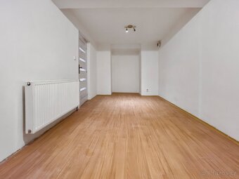 Prodej prostorného bytu 3+1, 86 m2 - Sokolská, Znojmo - 12