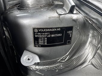 Volkswagen Golf IV 1.6i 77Kw Speciál - Klima - 12