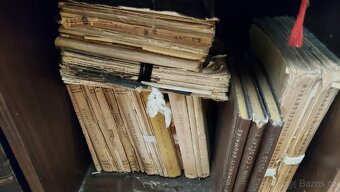 Knížky všechno za 800 a odvoz - 12