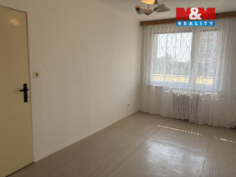 Pronájem bytu 3+1, 75 m², Hradec Králové, ul. Hrubínova - 12